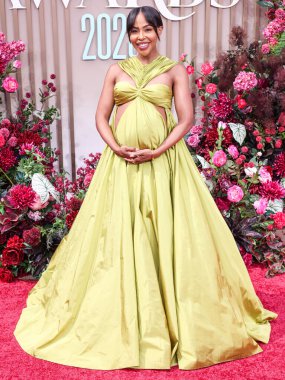 KJ Smith, Los Angeles, Kaliforniya 'daki Peacock Tiyatrosu' nda düzenlenen BET Ödülleri 'ne (25.