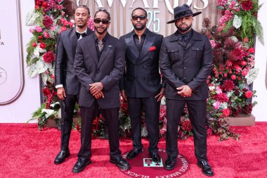OS ANGELES, CALIFORNIA, ABD - Haziran 09: Lil 'Fizz (Dreux Pierre Frdric), Omarion (Omari Ishmael Grandberry), J-Boog (Jerry Fealofani Afemata) ve Raz-B (De' Mario Monte Thornton) Amerikan erkek grubu B2K BET Ödülleri 2025 'e geldiler.