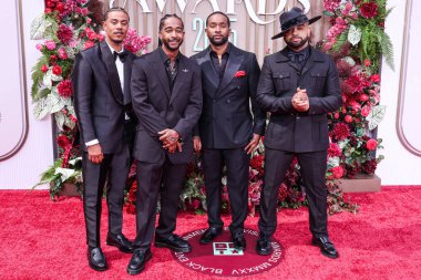 OS ANGELES, CALIFORNIA, ABD - Haziran 09: Lil 'Fizz (Dreux Pierre Frdric), Omarion (Omari Ishmael Grandberry), J-Boog (Jerry Fealofani Afemata) ve Raz-B (De' Mario Monte Thornton) Amerikan erkek grubu B2K BET Ödülleri 2025 'e geldiler.