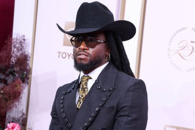 Shaboozey wearing custom Eleven Sixteen by Ugo Mozie arrives at the BET Awards 2025 (25th Annual BET Awards) held at Peacock Theater at L.A. Live on June 9, 2025 in Los Angeles, California, United States. 