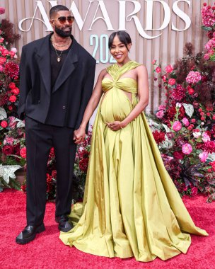 Skyh Black ve KJ Smith, 9 Haziran 2025 'te Los Angeles, Kaliforniya' da Peacock Tiyatrosu 'nda düzenlenen BET Ödülleri' ne (25..    