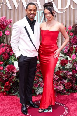 Terrence J ve kız arkadaşı Mikalah Sultan, 9 Haziran 2025 'te Los Angeles, Kaliforniya' da Peacock Tiyatrosu 'nda düzenlenen BET Ödülleri' ne (25..    