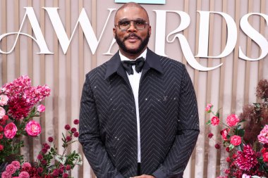 Louis Vuitton 'u giyen Tyler Perry, 9 Haziran 2025' te Los Angeles, Kaliforniya 'da Peacock Tiyatrosu' nda düzenlenen BET Ödülleri 'ne (25.. 