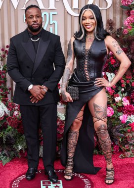 Yo Gotti ve GloRilla, 9 Haziran 2025 'te Los Angeles, Kaliforniya' da Peacock Tiyatrosu 'nda düzenlenen BET Ödülleri' ne (25.. 