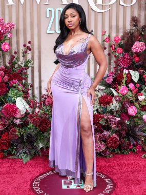 Yung Miami, 9 Haziran 2025 tarihinde Los Angeles, Kaliforniya 'da Peacock Theater' da düzenlenen BET Ödülleri 'ne (25.. 