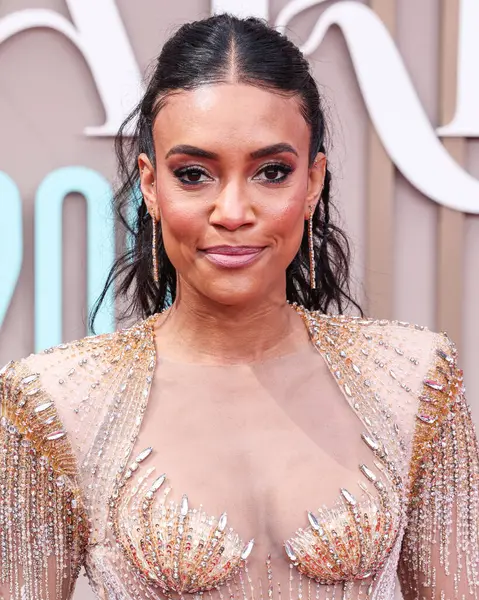 Annie Ilonzeh, 9 Haziran 2025 'te Los Angeles, Kaliforniya' da Peacock Tiyatrosu 'nda düzenlenen BET Ödülleri' ne (25..