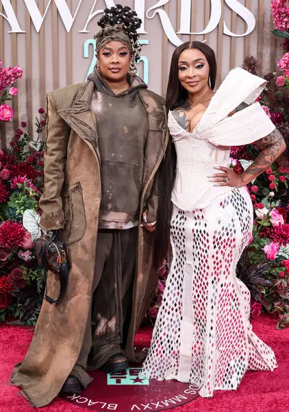 Da Brat ve Jesseca Harris-Dupart, 9 Haziran 2025 tarihinde Los Angeles, Kaliforniya 'da Peacock Tiyatrosu' nda düzenlenen BET Ödülleri 'ne (25..