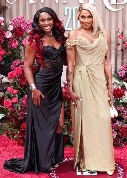 Mısır Denton ve annem Pepa (Sandra Denton), 9 Haziran 2025 tarihinde Los Angeles, Kaliforniya 'da Peacock Tiyatrosu' nda düzenlenen BET Ödülleri 'ne (25.. 