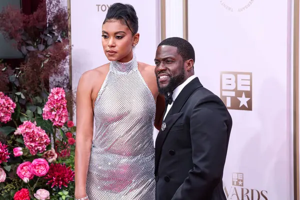Eniko Parrish Hart ve kocası Kevin Hart, 9 Haziran 2025 'te Los Angeles, Kaliforniya' da Peacock Tiyatrosu 'nda düzenlenen BET Ödülleri' ne (25..
