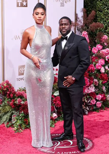 Eniko Parrish Hart ve kocası Kevin Hart, 9 Haziran 2025 'te Los Angeles, Kaliforniya' da Peacock Tiyatrosu 'nda düzenlenen BET Ödülleri' ne (25.. 