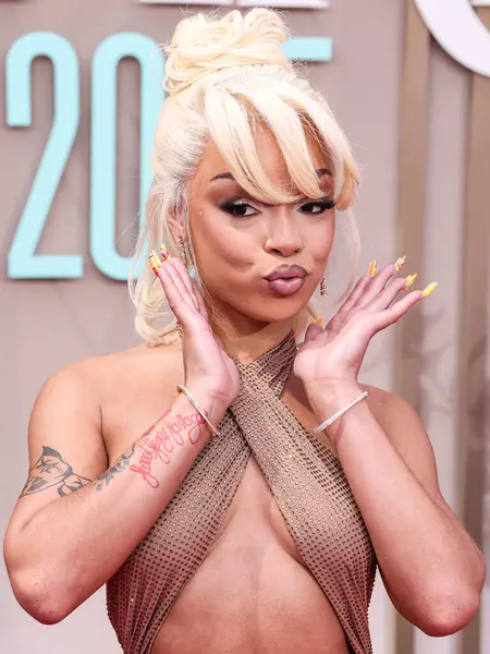 Honey Bxby, 9 Haziran 2025 'te Los Angeles, Kaliforniya' da Peacock Tiyatrosu 'nda düzenlenen BET Ödülleri' ne (25.. 