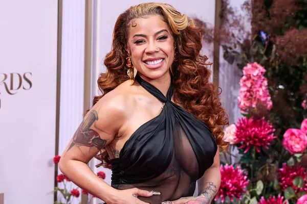 Keyshia Cole, 9 Haziran 2025 tarihinde Los Angeles, Kaliforniya 'da Peacock Theater' da düzenlenen BET Ödülleri 'ne (25..