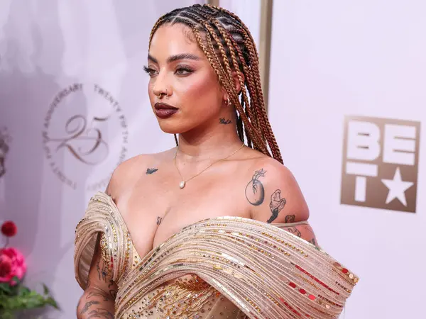 Kiana Lede, 9 Haziran 2025 'te Los Angeles, Kaliforniya' da Peacock Tiyatrosu 'nda düzenlenen BET Ödülleri' ne (25.. 