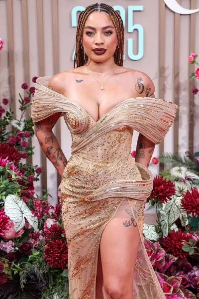 Kiana Lede, 9 Haziran 2025 'te Los Angeles, Kaliforniya' da Peacock Tiyatrosu 'nda düzenlenen BET Ödülleri' ne (25.. 