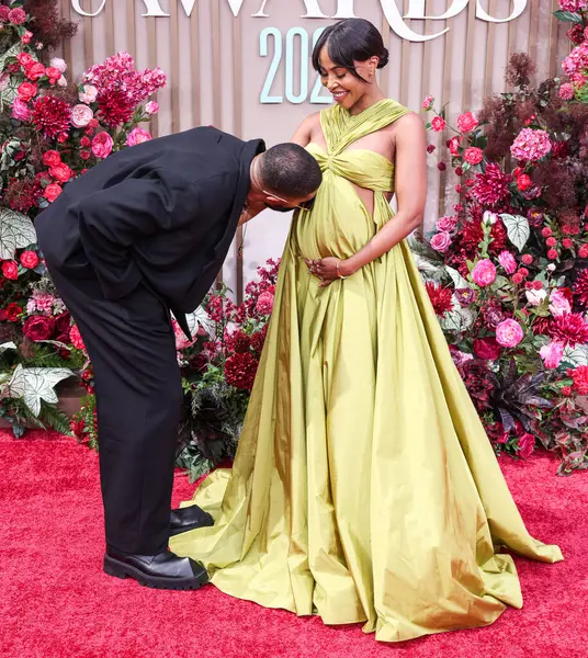 Skyh Black ve KJ Smith, 9 Haziran 2025 'te Los Angeles, Kaliforniya' da Peacock Tiyatrosu 'nda düzenlenen BET Ödülleri' ne (25..    