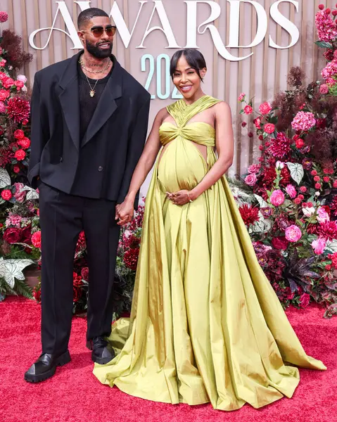 Skyh Black ve KJ Smith, 9 Haziran 2025 'te Los Angeles, Kaliforniya' da Peacock Tiyatrosu 'nda düzenlenen BET Ödülleri' ne (25..    