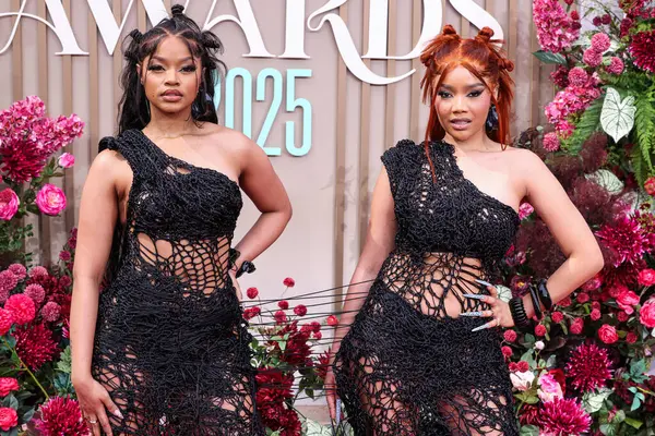 TXC 'den Tarryn Reid ve Clairise Hefke, 9 Haziran 2025' te Los Angeles, Kaliforniya 'da Peacock Tiyatrosu' nda düzenlenen BET Ödülleri 'ne (25..    