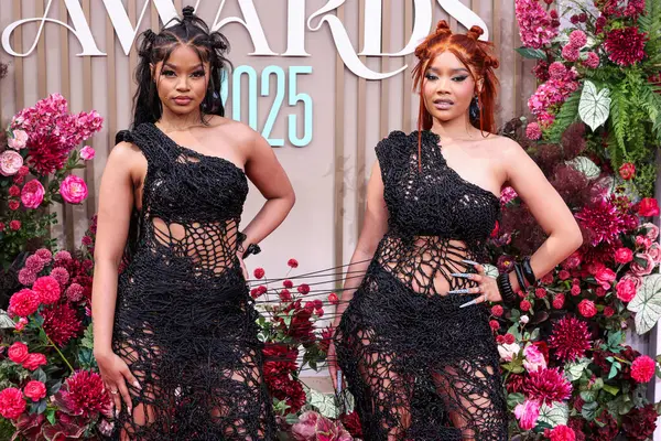 TXC 'den Tarryn Reid ve Clairise Hefke, 9 Haziran 2025' te Los Angeles, Kaliforniya 'da Peacock Tiyatrosu' nda düzenlenen BET Ödülleri 'ne (25..    