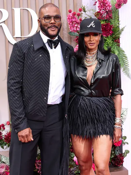Tyler Perry ve Ciara Princess Wilson, 9 Haziran 2025 'te Los Angeles, Kaliforniya' da Peacock Tiyatrosu 'nda düzenlenen BET Ödülleri' ne (25..     