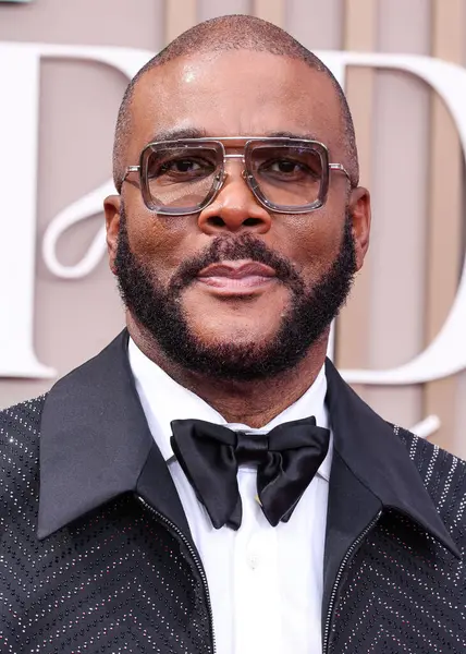 Louis Vuitton 'u giyen Tyler Perry, 9 Haziran 2025' te Los Angeles, Kaliforniya 'da Peacock Tiyatrosu' nda düzenlenen BET Ödülleri 'ne (25.. 