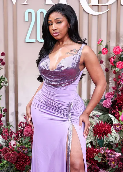 Yung Miami, 9 Haziran 2025 tarihinde Los Angeles, Kaliforniya 'da Peacock Theater' da düzenlenen BET Ödülleri 'ne (25.. 