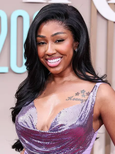 Yung Miami, 9 Haziran 2025 tarihinde Los Angeles, Kaliforniya 'da Peacock Theater' da düzenlenen BET Ödülleri 'ne (25.. 