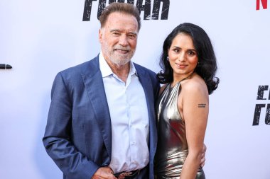 Avusturyalı ve Amerikalı aktör, eski Kaliforniya Valisi, iş adamı, eski politikacı ve eski profesyonel vücut geliştirici Arnold Schwarzenegger ve Amerikalı aktris Aparna Brielle Netflix 'in' FUBAR 'ikinci sezonunun Los Angeles Premiere' ine geldiler.