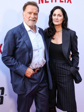 Avusturyalı ve Amerikalı aktör, eski Kaliforniya Valisi, iş adamı, eski politikacı ve eski profesyonel vücut geliştirici Arnold Schwarzenegger ve Kanadalı-Amerikalı aktris ve yapımcı Carrie-Anne Moss Los Angeles 'a geldiler. 