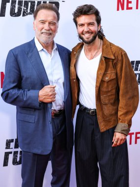 Avusturyalı ve Amerikalı aktör, eski Kaliforniya Valisi, iş adamı, eski politikacı ve eski profesyonel vücut geliştirici Arnold Schwarzenegger ve İngiliz aktör Guy Burnet Netflix 'in' FUBAR 'ikinci sezonunun Los Angeles Premiere' ine geldiler. 