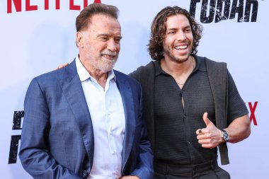 Avusturyalı ve Amerikalı aktör, eski Kaliforniya Valisi, iş adamı, eski politikacı ve eski profesyonel vücut geliştirici Arnold Schwarzenegger ve oğlu / Amerikan aktör ve fitness modeli Joseph Baena Netflix 'in Los Angeles Premiere' ine geldi.