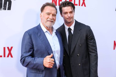 Avusturyalı ve Amerikalı aktör, eski Kaliforniya Valisi, iş adamı, eski politikacı ve eski profesyonel vücut geliştirici Arnold Schwarzenegger ve oğlu / Amerikalı aktör ve model aktör ve model Patrick Schwarzenegger 