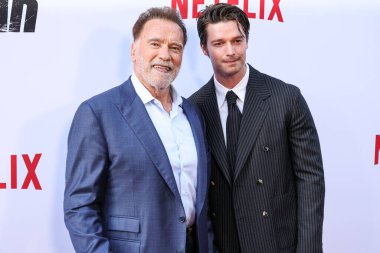 Avusturyalı ve Amerikalı aktör, eski Kaliforniya Valisi, iş adamı, eski politikacı ve eski profesyonel vücut geliştirici Arnold Schwarzenegger ve oğlu / Amerikalı aktör ve model aktör ve model Patrick Schwarzenegger 