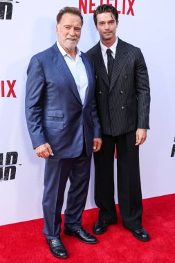 Avusturyalı ve Amerikalı aktör, eski Kaliforniya Valisi, iş adamı, eski politikacı ve eski profesyonel vücut geliştirici Arnold Schwarzenegger ve oğlu / Amerikalı aktör ve model aktör ve model Patrick Schwarzenegger 