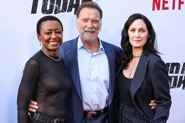 Kanadalı aktris Barbara Eve Harris, Avusturyalı ve Amerikalı aktör, eski Kaliforniya Valisi, iş adamı, eski politikacı ve eski profesyonel vücut geliştirici Arnold Schwarzenegger ve Kanadalı-Amerikalı oyuncu ve yapımcı Carrie-Anne Moss. 