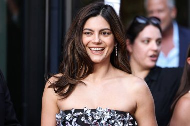 Amerikalı aktris Monica Barbaro Netflix 'in' FUBAR 'ikinci sezonunun Los Angeles prömiyerine 11 Haziran 2025' te Hollywood, Los Angeles, Kaliforniya, ABD 'de bulunan Netflix Tudum Tiyatrosu' na geldi..         