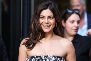 Amerikalı aktris Monica Barbaro Netflix 'in' FUBAR 'ikinci sezonunun Los Angeles prömiyerine 11 Haziran 2025' te Hollywood, Los Angeles, Kaliforniya, ABD 'de bulunan Netflix Tudum Tiyatrosu' na geldi..         