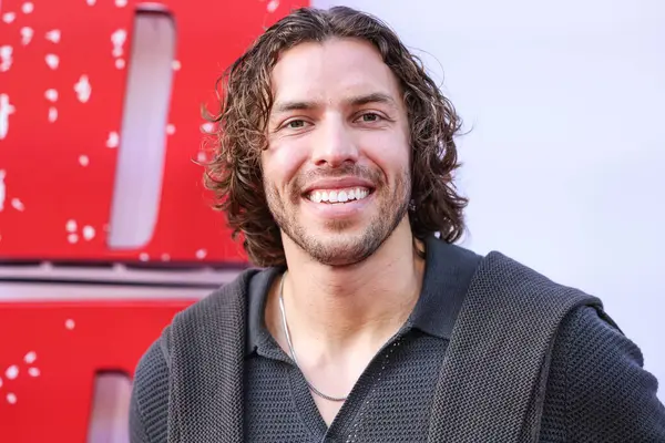 Amerikalı aktör ve fitness modeli Joseph Baena, Netflix 'in' FUBAR 'ikinci sezonunun Los Angeles Premiere' ine 11 Haziran 2025 'te Hollywood, Los Angeles, Kaliforniya, ABD' de bulunan Netflix Tudum Theater 'da ulaştı..      