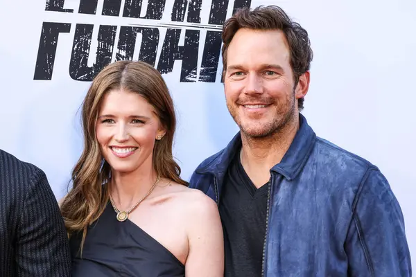 Amerikalı yazar, girişimci ve hayvan hakları savunucusu Katherine Schwarzenegger ve kocası / Amerikalı aktör Chris Pratt Netflix 'in' FUBAR 'ikinci sezonunun Los Angeles galasına 11 Haziran 2025' de Hollywood, LA, CA