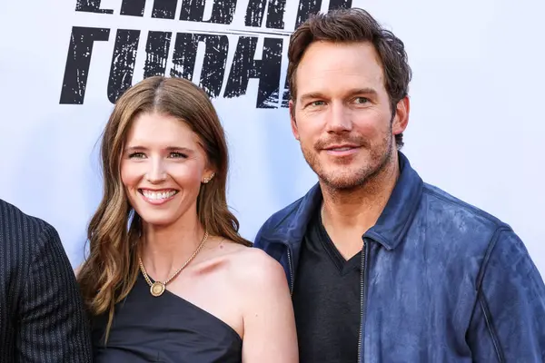 Amerikalı yazar, girişimci ve hayvan hakları savunucusu Katherine Schwarzenegger ve kocası / Amerikalı aktör Chris Pratt Netflix 'in' FUBAR 'ikinci sezonunun Los Angeles galasına 11 Haziran 2025' de Hollywood, LA, CA