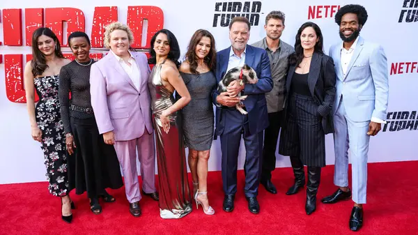 Monica Barbaro, Kanadalı aktris Barbara Eve Harris, Amerikalı yazar, komedyen ve oyuncu Fortune Feimster, Amerikalı aktris Aparna Brielle, İtalyan-Arjantinli oyuncu Fabiana Udenio, Arnold Schwarzenegger 