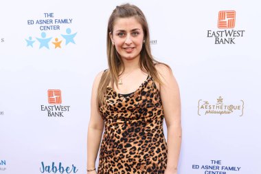 Amerikan televizyon karakteri Abbey Romeo Lutes, 14 Haziran 2025 'te CBS Radford Stüdyo Merkezi' nde düzenlenen 13. Geleneksel Ed Asner ve Arkadaşları Poker Turnuvası 'na katıldı..