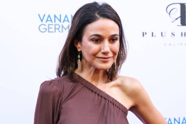 Kanadalı aktris Emmanuelle Chriqui, 14 Haziran 2025 'te CBS Radford Studio Center' da düzenlenen 13. Geleneksel Ed Asner ve Arkadaşları Poker Turnuvası 'na katıldı.. 