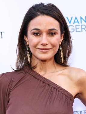 Kanadalı aktris Emmanuelle Chriqui, 14 Haziran 2025 'te CBS Radford Studio Center' da düzenlenen 13. Geleneksel Ed Asner ve Arkadaşları Poker Turnuvası 'na katıldı.. 