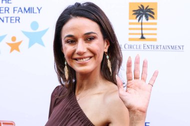 Kanadalı aktris Emmanuelle Chriqui, 14 Haziran 2025 'te CBS Radford Studio Center' da düzenlenen 13. Geleneksel Ed Asner ve Arkadaşları Poker Turnuvası 'na katıldı.. 
