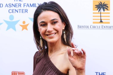 Kanadalı aktris Emmanuelle Chriqui, 14 Haziran 2025 'te CBS Radford Studio Center' da düzenlenen 13. Geleneksel Ed Asner ve Arkadaşları Poker Turnuvası 'na katıldı.. 