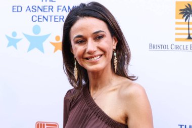 Kanadalı aktris Emmanuelle Chriqui, 14 Haziran 2025 'te CBS Radford Studio Center' da düzenlenen 13. Geleneksel Ed Asner ve Arkadaşları Poker Turnuvası 'na katıldı.. 