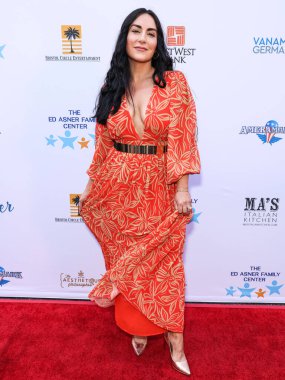 Aktris ve model Zhaleh Vossough, 14 Haziran 2025 'te CBS Radford Stüdyo Merkezi' nde düzenlenen 13. Geleneksel Ed Asner ve Arkadaşları Poker Turnuvası 'na katıldı.. 