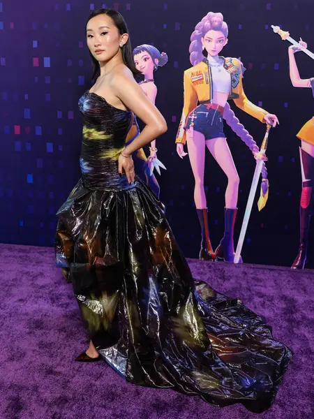 Amerikalı aktris Ji-young Yoo (SunHee Seo), Netflix 'in 16 Haziran 2025' te Hollywood, Los Angeles, Kaliforniya 'da düzenlenen Netflix Tudum Tiyatrosu' ndaki 'KPop Demon Hunters' ın Los Angeles Özel Gösterimi 'ne geldi..