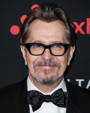 'Ben şaşkına döndüm': Sir Gary Oldman, Kral III. Charles 'ın Şövalyeliği Hakkında Açılıyor. HOLYWOOD, LOS ANGELES, CALIFORNIA, ABD - HAZİRAN 05: İngiliz aktör, yönetmen ve müzisyen Gary Oldman (Sir Gary Leonard Oldman)       