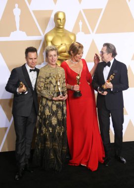 'Ben şaşkına döndüm': Sir Gary Oldman, Kral III. Charles 'ın Şövalyeliği Hakkında Açılıyor. HOLYWOOD, LOS ANGELES, CALIFORNIA, ABD - 04 Mart 04: Aktör Sam Rockwell, 